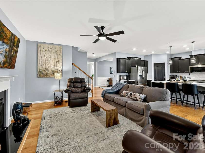 5095 Samoa Ridge Drive, Lancaster, SC 29720.  MLS# CAR4357204, YatesRealty ID 14379. Entertain with Ease in this Open Plan