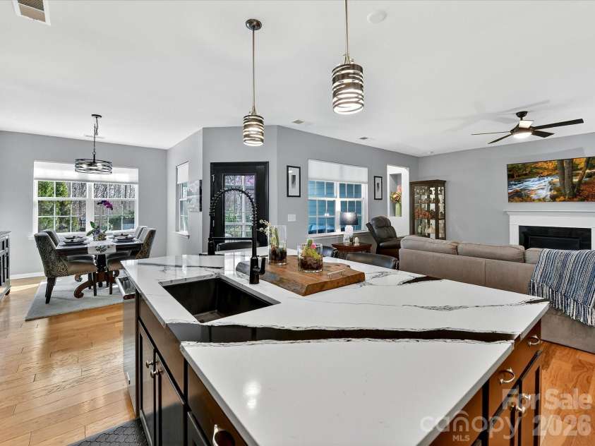 5095 Samoa Ridge Drive, Lancaster, SC 29720.  MLS# CAR4357204, YatesRealty ID 14379. Open Concept.