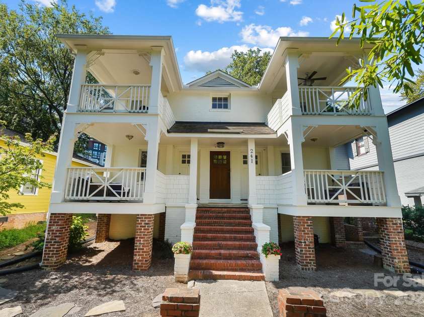 241 Kingston Avenue, Charlotte, NC 28203.  MLS# CAR4131547, YatesRealty ID 1438. 