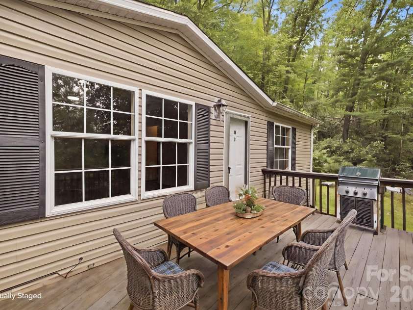 55 Twin Oaks Lane, Spruce Pine, NC 28777.  MLS# CAR4404051, YatesRealty ID 1438. Virtually Staged