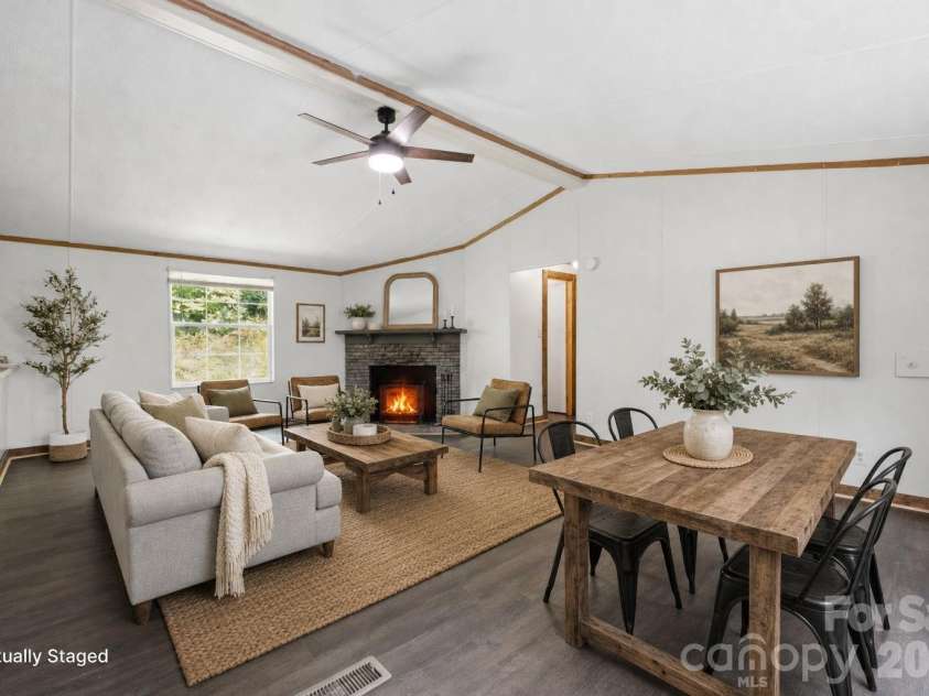 55 Twin Oaks Lane, Spruce Pine, NC 28777.  MLS# CAR4404051, YatesRealty ID 1438. Virtually Staged