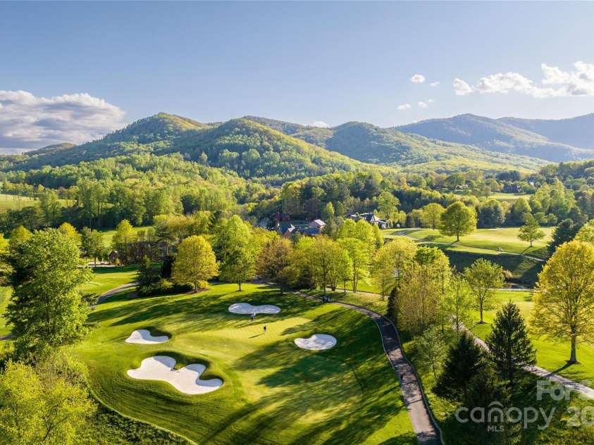 120 Split Rock Trail, Arden, NC 28704.  MLS# CAR4260238, YatesRealty ID 14380. Community Golf Course