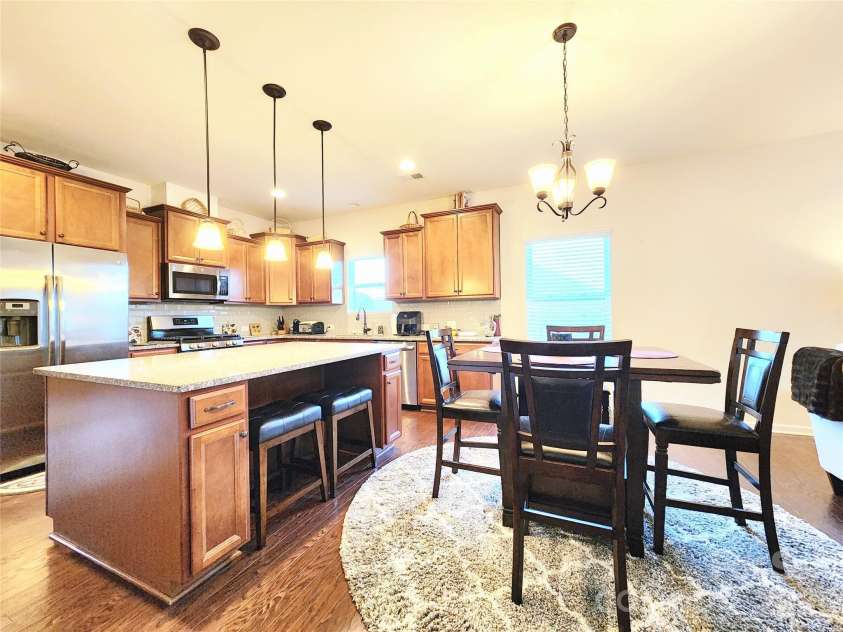 7315 Strawberry Fields Lane, Charlotte, NC 28278.  MLS# CAR4356740, YatesRealty ID 14381. 