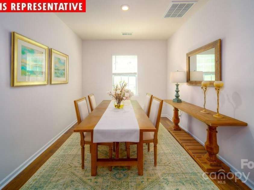 11128 Cardinal Creek Avenue, Charlotte, NC 28215.  MLS# CAR4252078, YatesRealty ID 14382. 