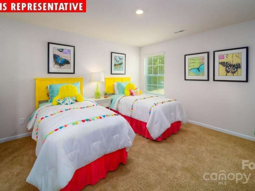 11128 Cardinal Creek Avenue, Charlotte, NC 28215.  MLS# CAR4252078, YatesRealty ID 14382. 