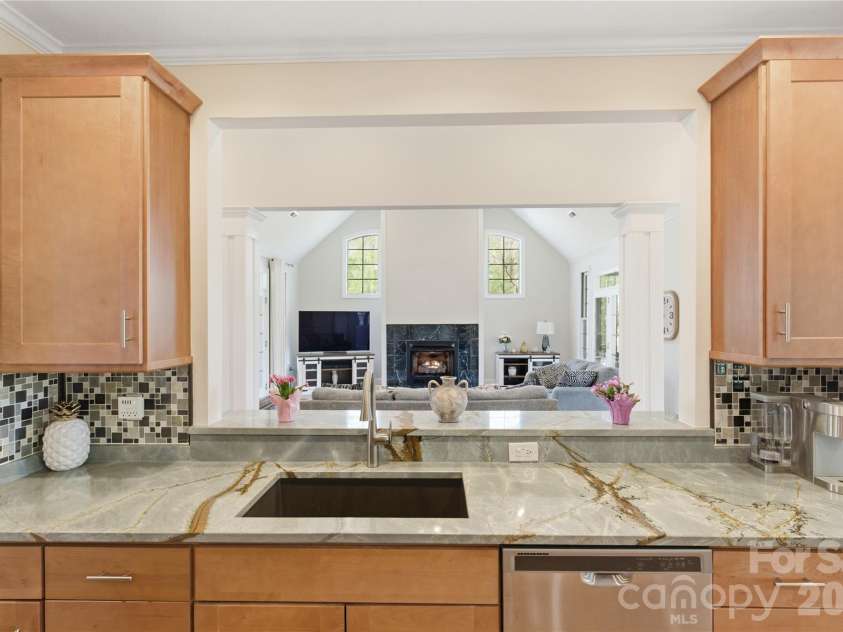 34 Rambling Creek, Tryon, NC 28782.  MLS# CAR4359966, YatesRealty ID 14382. 