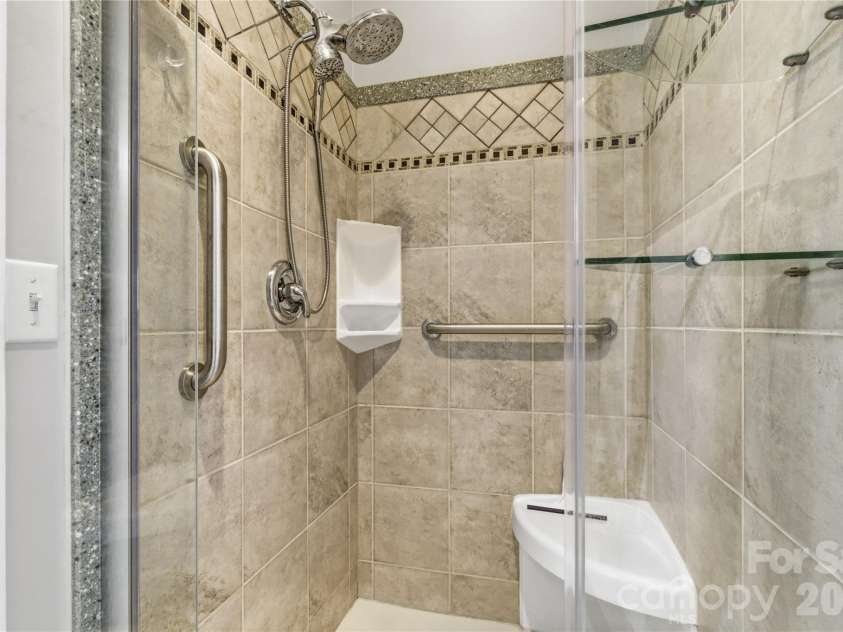 34 Rambling Creek, Tryon, NC 28782.  MLS# CAR4359966, YatesRealty ID 14382. 