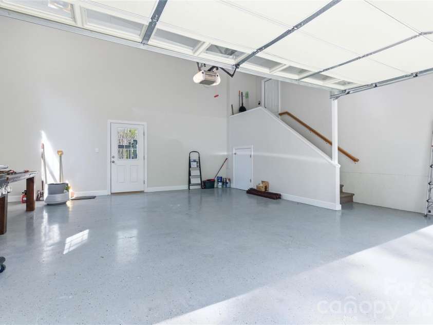 34 Rambling Creek, Tryon, NC 28782.  MLS# CAR4359966, YatesRealty ID 14382. 