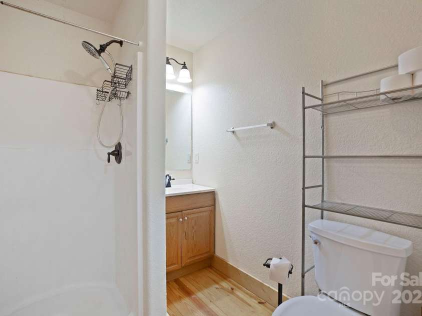 19 Winding Gap Lane, Tuckasegee, NC 28783.  MLS# CAR4254168, YatesRealty ID 14383. 