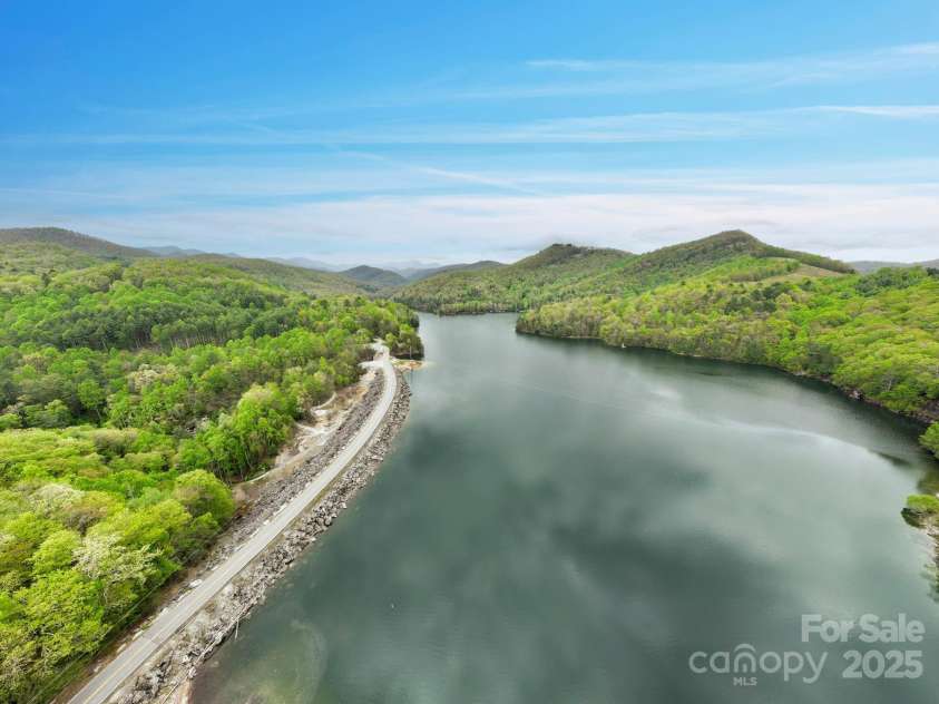 19 Winding Gap Lane, Tuckasegee, NC 28783.  MLS# CAR4254168, YatesRealty ID 14383. 