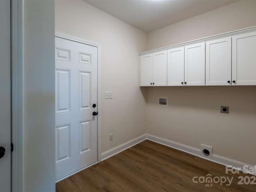 1145 Philbeck Road, York, SC 29745.  MLS# CAR4136621, YatesRealty ID 14386. Laundry room