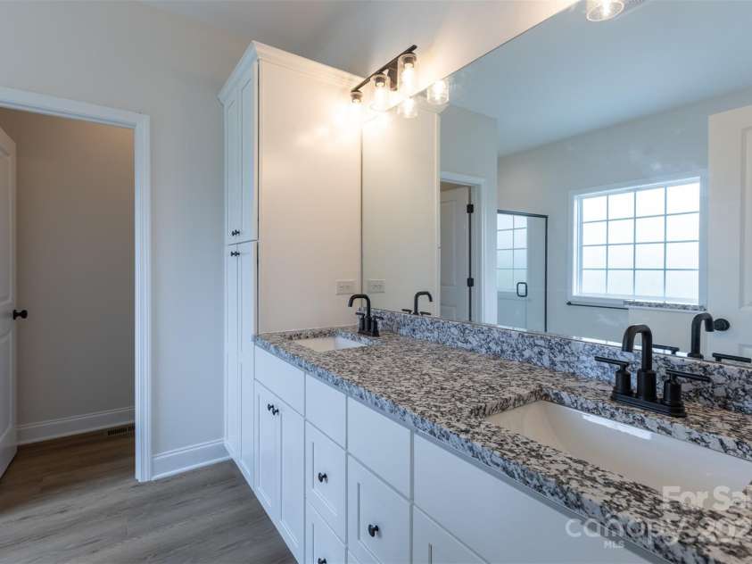 1145 Philbeck Road, York, SC 29745.  MLS# CAR4136621, YatesRealty ID 14386. Primary bath