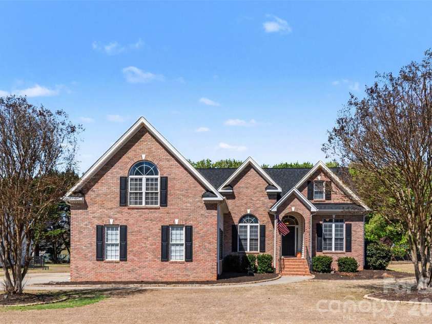 736 Creekbridge Drive, Rock Hill, SC 29732.  MLS# CAR4357212, YatesRealty ID 14387. 