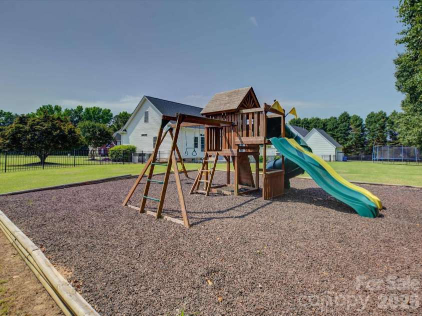 736 Creekbridge Drive, Rock Hill, SC 29732.  MLS# CAR4357212, YatesRealty ID 14387. 