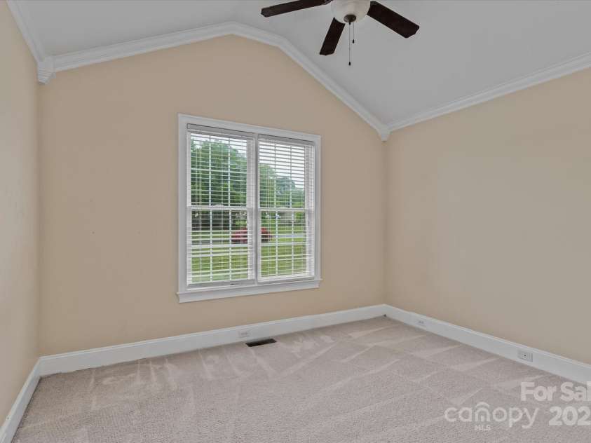 7887 Mountain Shore Drive, Sherrills Ford, NC 28673.  MLS# CAR4251135, YatesRealty ID 14387. 
