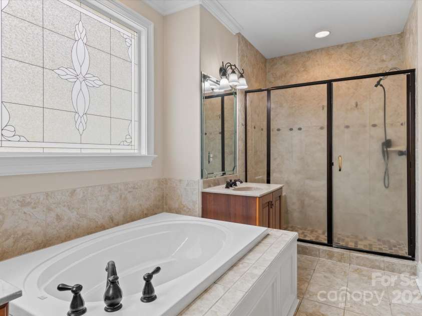 7887 Mountain Shore Drive, Sherrills Ford, NC 28673.  MLS# CAR4251135, YatesRealty ID 14387. 