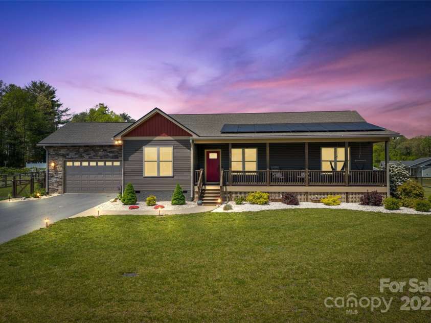21 Corto Lane, Flat Rock, NC 28731.  MLS# CAR4252636, YatesRealty ID 14388. 
