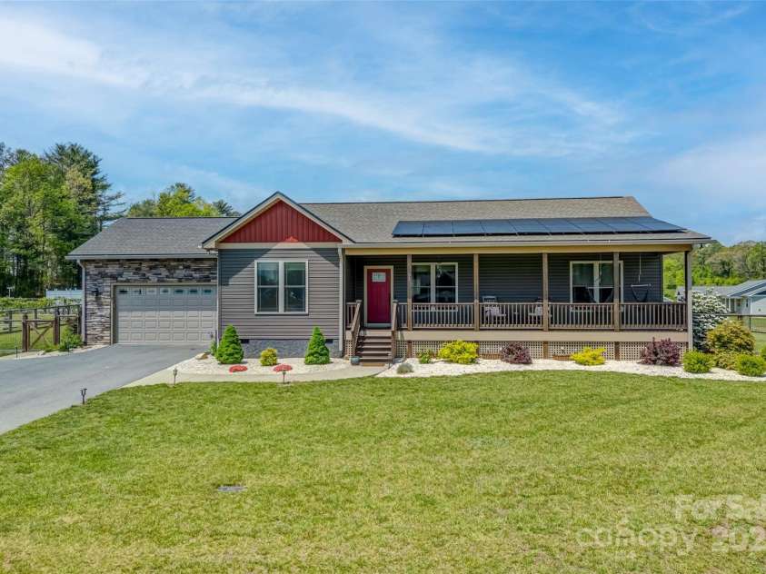 21 Corto Lane, Flat Rock, NC 28731.  MLS# CAR4252636, YatesRealty ID 14388. 