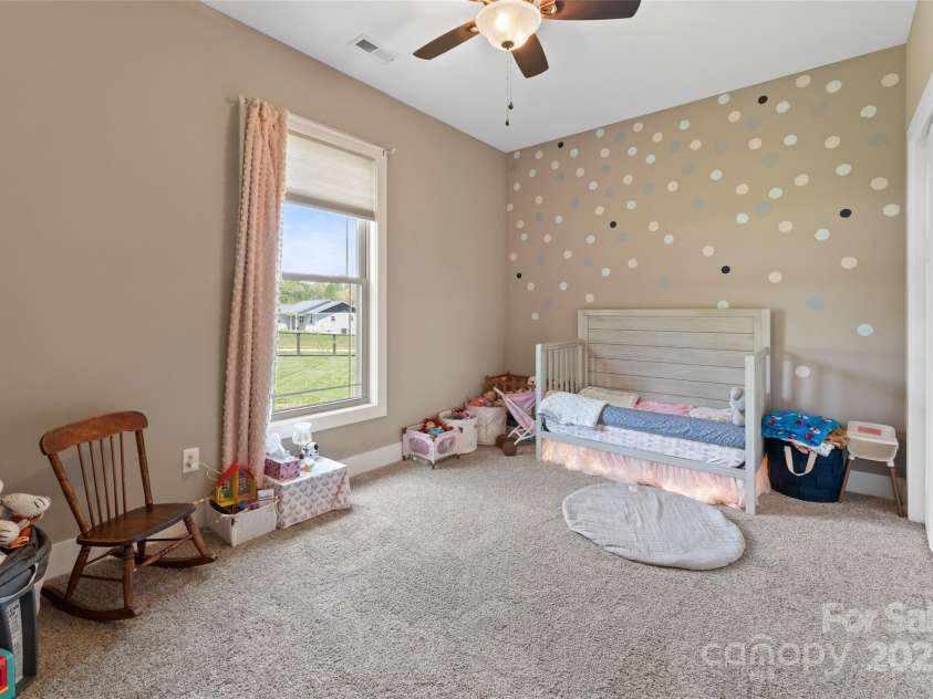21 Corto Lane, Flat Rock, NC 28731.  MLS# CAR4252636, YatesRealty ID 14388. 