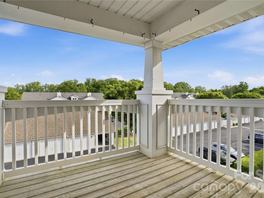 19777 Deer Valley Drive, Cornelius, NC 28031.  MLS# CAR4369434, YatesRealty ID 14389. Deck