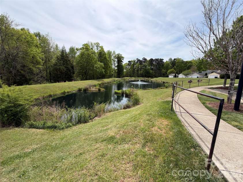 19777 Deer Valley Drive, Cornelius, NC 28031.  MLS# CAR4369434, YatesRealty ID 14389. Greenway