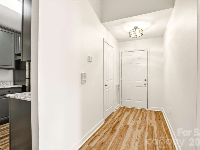19777 Deer Valley Drive, Cornelius, NC 28031.  MLS# CAR4369434, YatesRealty ID 14389. Hallway