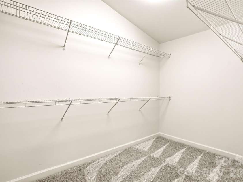 19777 Deer Valley Drive, Cornelius, NC 28031.  MLS# CAR4369434, YatesRealty ID 14389. Primary Closet