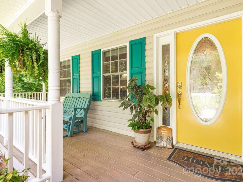 61 Greenwood Forest Drive, Etowah, NC 28729.  MLS# CAR4260594, YatesRealty ID 14389. 