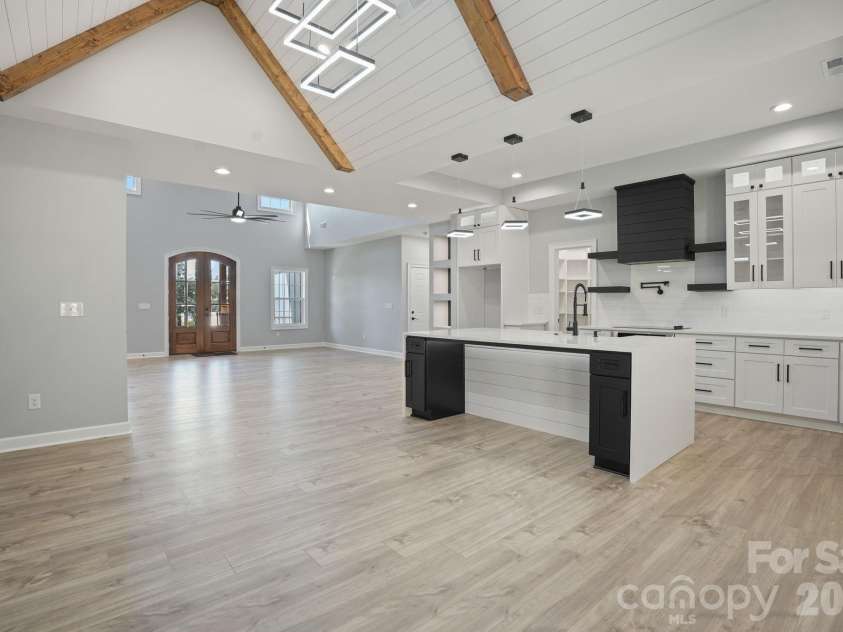 167 Harbor Point Drive, Cherryville, NC 28021.  MLS# CAR4235437, YatesRealty ID 1439. 