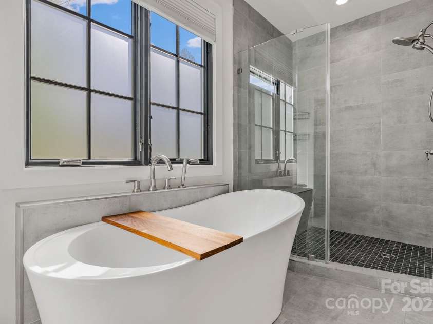 52 Malvern Walk, Asheville, NC 28806.  MLS# CAR4257541, YatesRealty ID 1439. Large, Two Person Shower * Huge Soaking Tub