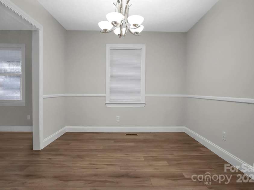 821 Cabaniss Drive, Shelby, NC 28150.  MLS# CAR4223114, YatesRealty ID 1439. 