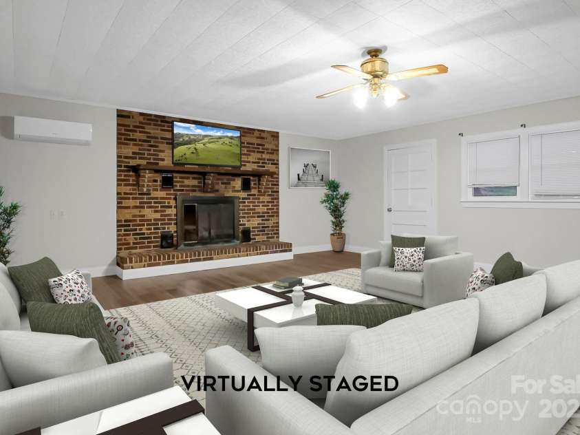 821 Cabaniss Drive, Shelby, NC 28150.  MLS# CAR4223114, YatesRealty ID 1439. 