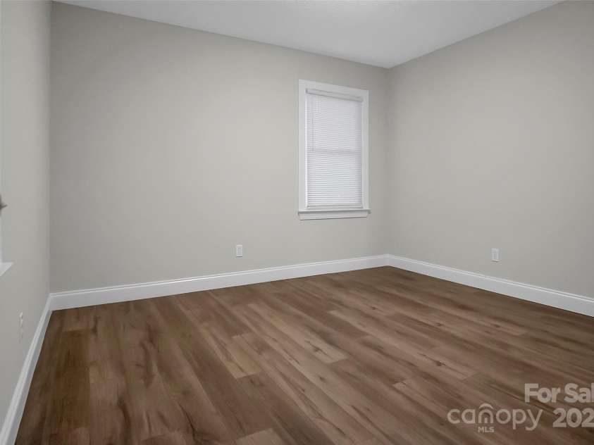 821 Cabaniss Drive, Shelby, NC 28150.  MLS# CAR4223114, YatesRealty ID 1439. 