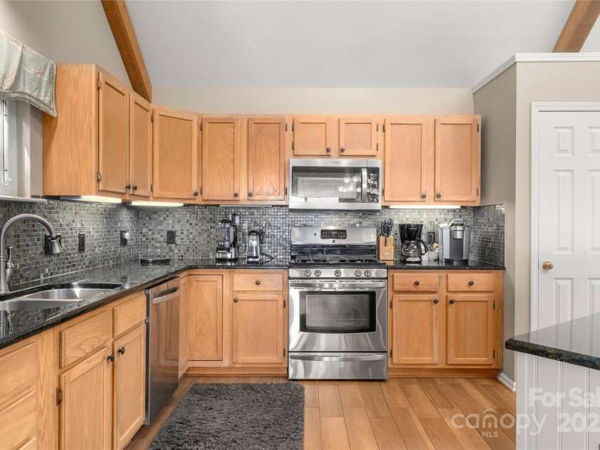 287 Leatherwood Road, Maggie Valley, NC 28751.  MLS# CAR4309894, YatesRealty ID 14390. Kitchen - View 2