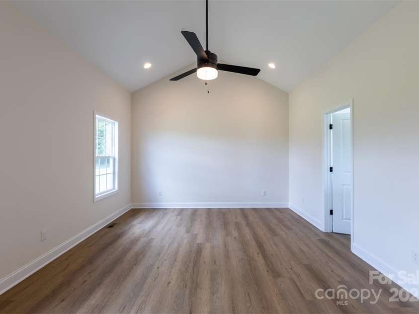 1187 Philbeck Road, York, SC 29745.  MLS# CAR4136783, YatesRealty ID 14392. Primary Bedroom