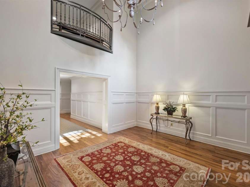 2210 Roswell Avenue, Charlotte, NC 28207.  MLS# CAR4370548, YatesRealty ID 14393. 