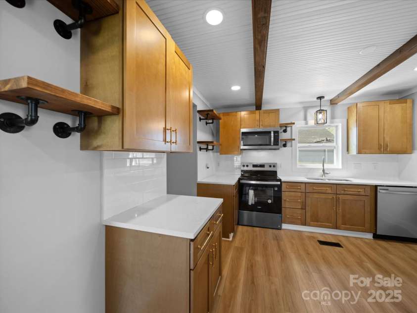 414 Rice Street, Landis, NC 28088.  MLS# CAR4238157, YatesRealty ID 14394. 