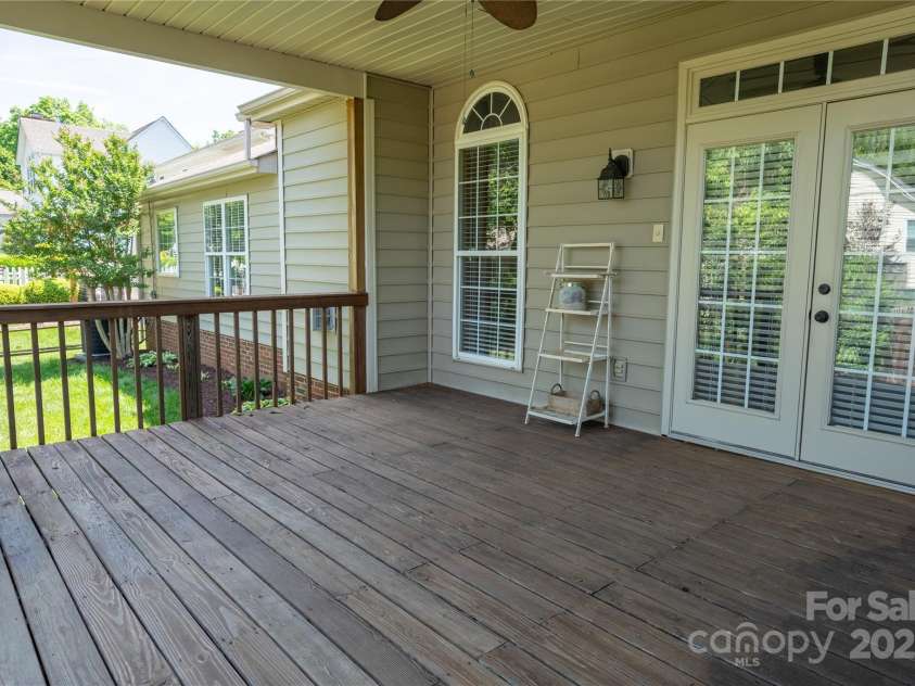 134 Walmsley Place, Mooresville, NC 28117.  MLS# CAR4249351, YatesRealty ID 14395. 