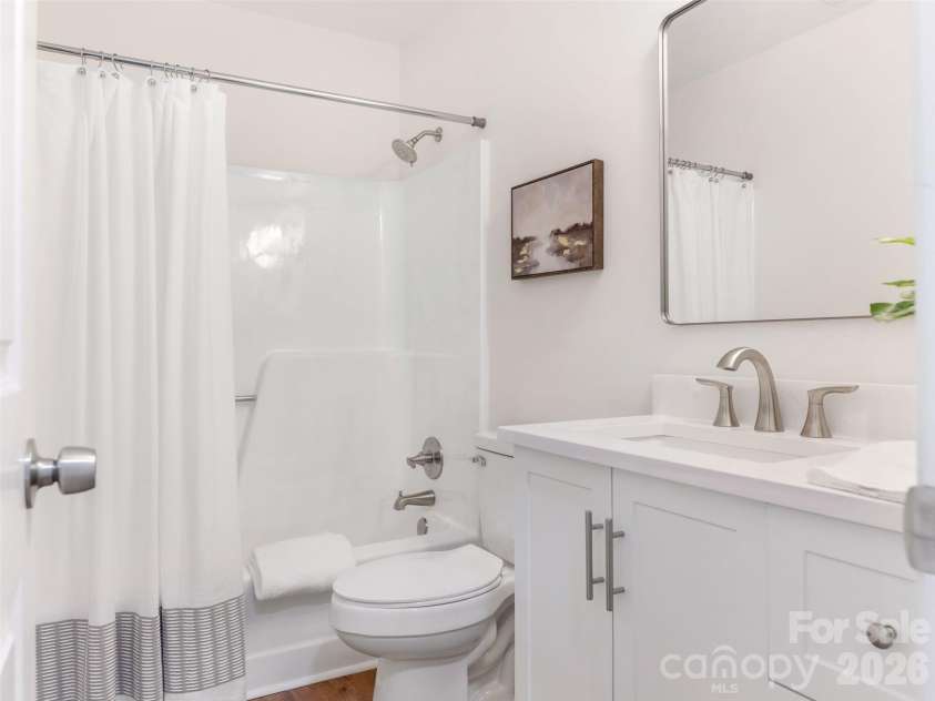 7606 Walnut Wood Drive, Charlotte, NC 28227.  MLS# CAR4363954, YatesRealty ID 14395. 