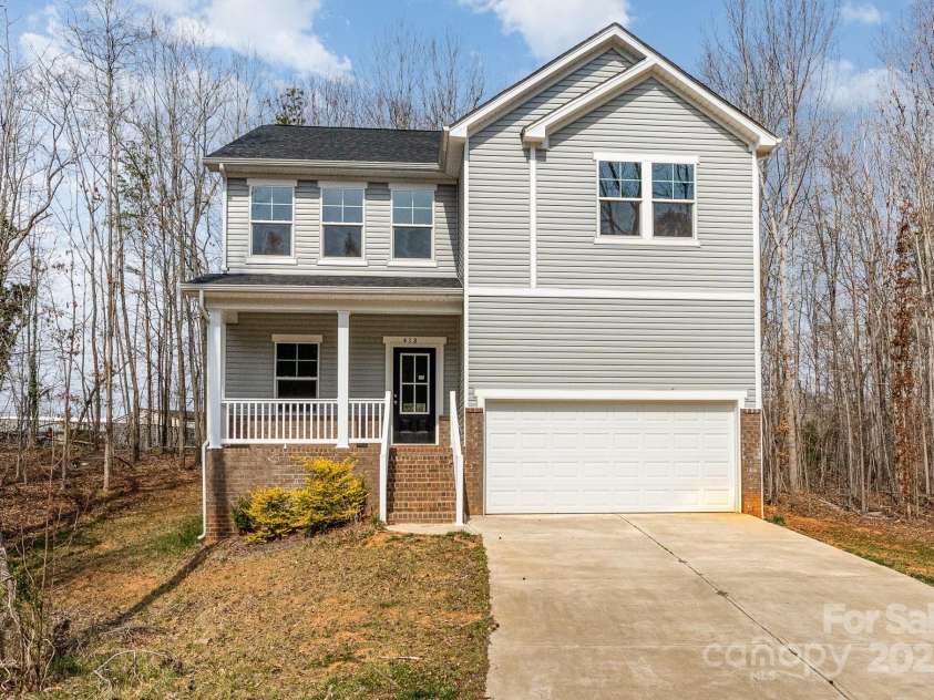418 Wintergreen Court, Kings Mountain, NC 28086.  MLS# CAR4235242, YatesRealty ID 14396. 
