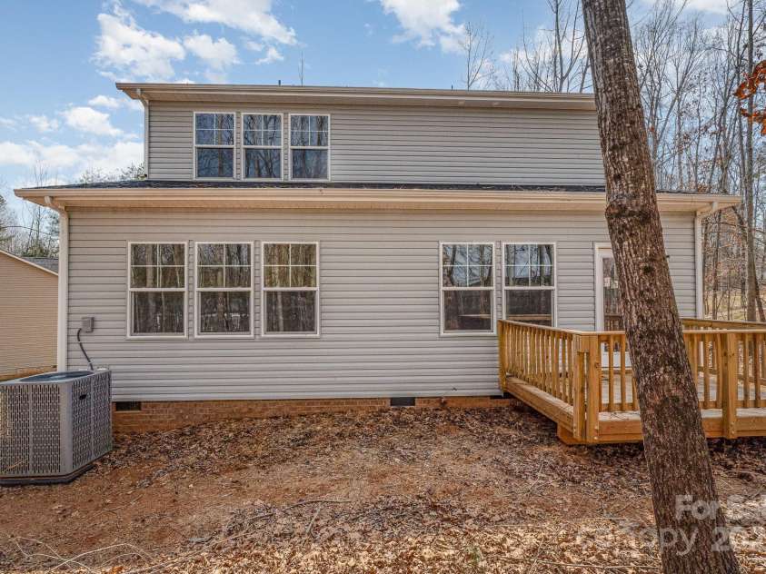 418 Wintergreen Court, Kings Mountain, NC 28086.  MLS# CAR4235242, YatesRealty ID 14396. 