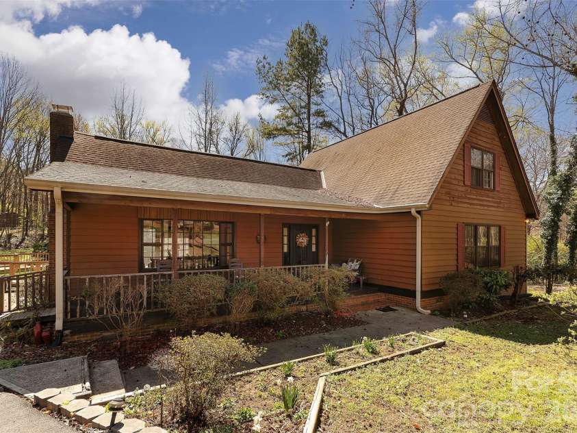5332 Quail Ridge Drive, Mint Hill, NC 28227.  MLS# CAR4357638, YatesRealty ID 14396. 