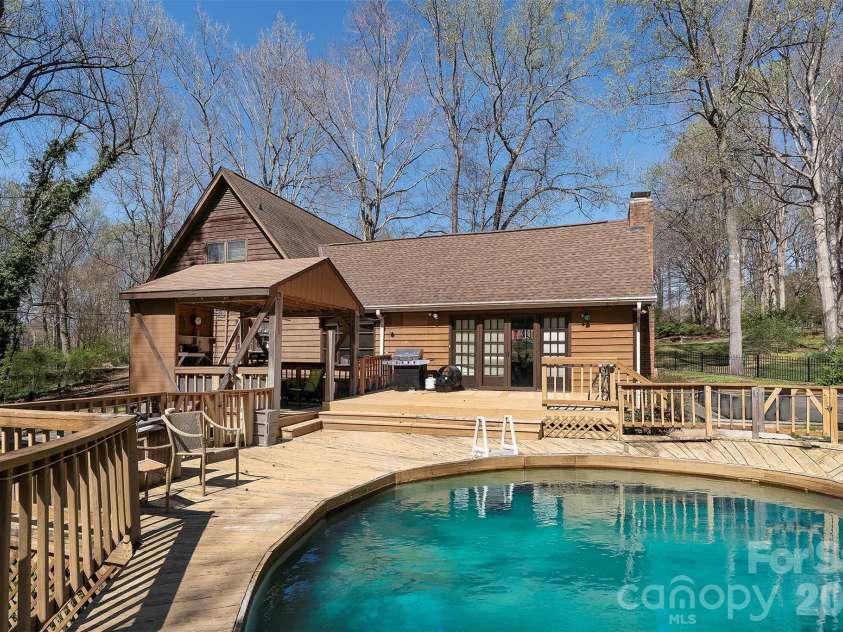 5332 Quail Ridge Drive, Mint Hill, NC 28227.  MLS# CAR4357638, YatesRealty ID 14396. 