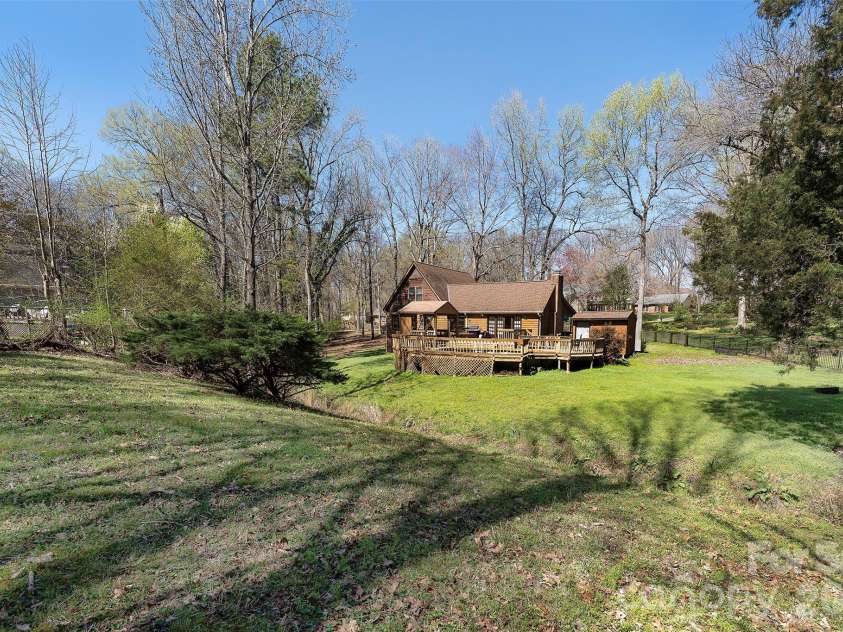 5332 Quail Ridge Drive, Mint Hill, NC 28227.  MLS# CAR4357638, YatesRealty ID 14396. 
