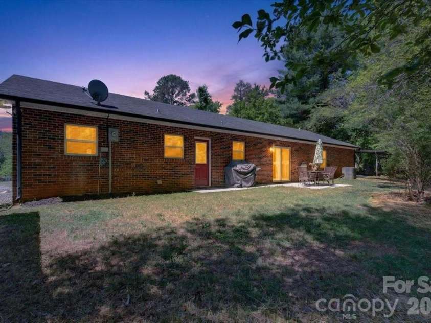 7142 Little Mountain Road, Sherrills Ford, NC 28673.  MLS# CAR4370489, YatesRealty ID 14397. 