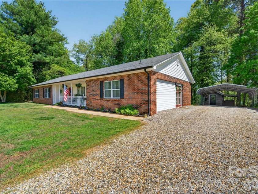 7142 Little Mountain Road, Sherrills Ford, NC 28673.  MLS# CAR4410968, YatesRealty ID 14397. 