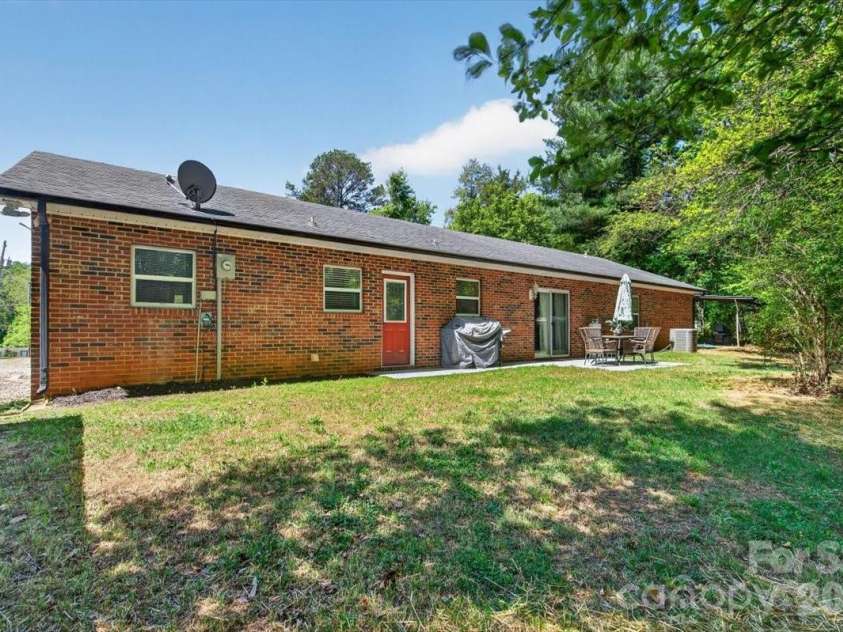 7142 Little Mountain Road, Sherrills Ford, NC 28673.  MLS# CAR4410968, YatesRealty ID 14397. 