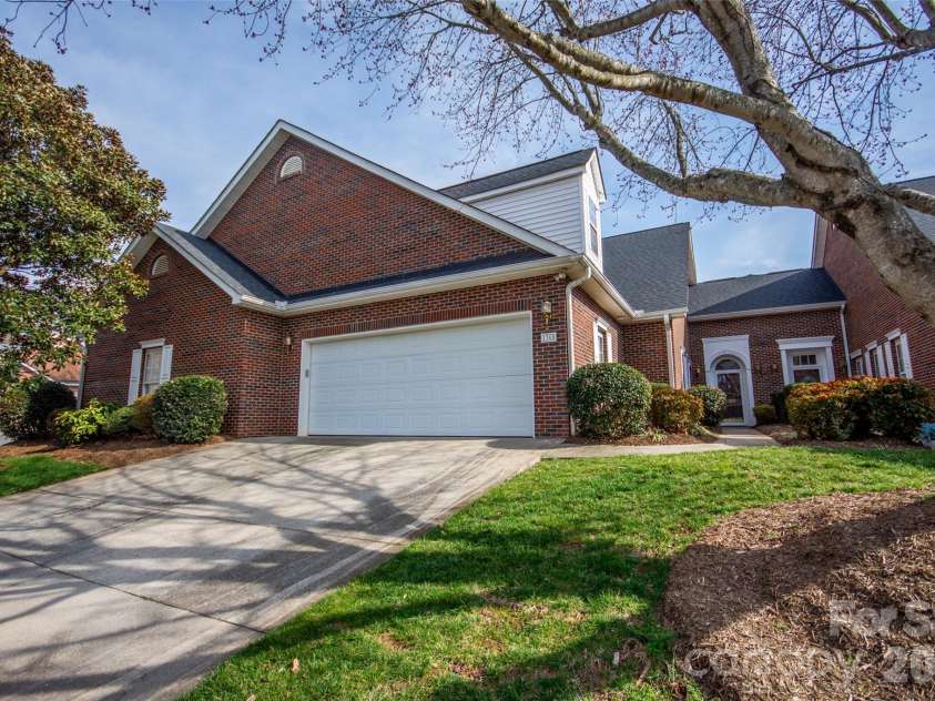 1365 Royalty Circle, Statesville, NC 28625.  MLS# CAR4355141, YatesRealty ID 14398. 