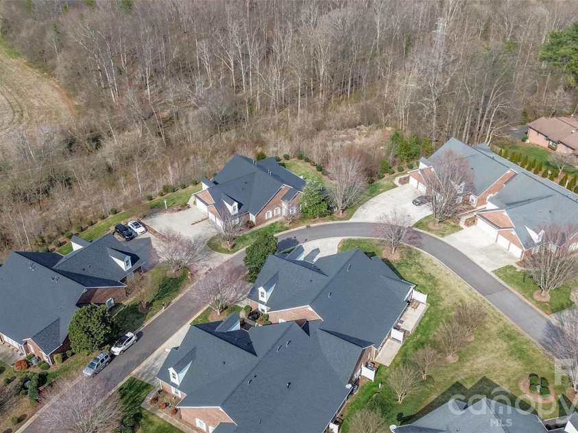 1365 Royalty Circle, Statesville, NC 28625.  MLS# CAR4355141, YatesRealty ID 14398. 