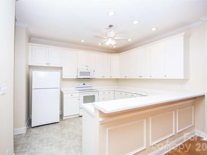 1365 Royalty Circle, Statesville, NC 28625.  MLS# CAR4355141, YatesRealty ID 14398. 